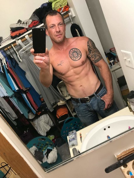 Photo nue de fuite OnlyFans de Niko