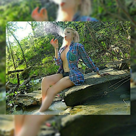 Photo nue de fuite OnlyFans de Nicholle Evol
