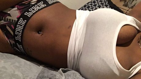 Photo nue de fuite OnlyFans de Nia