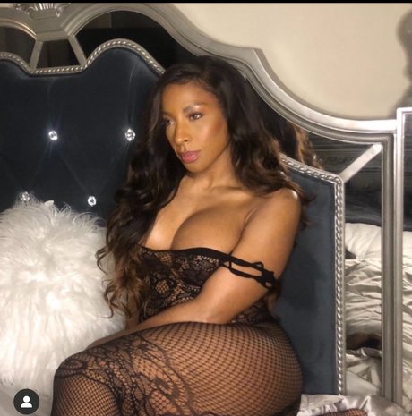 La Hottie Azariahxoxo
