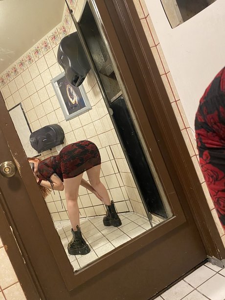 Photo nue de fuite OnlyFans de Rose
