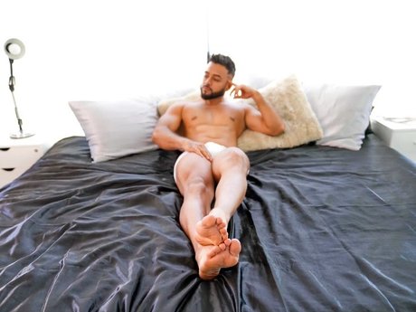 Photo nue de fuite OnlyFans de Crfoster