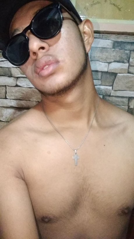 Photo nue de fuite OnlyFans de Levi Hatn