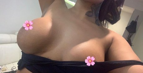 Photo nue de fuite OnlyFans de Cleo