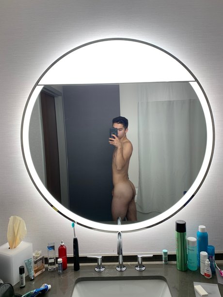 Photo nue de fuite OnlyFans de Noah Jacobs