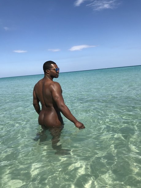 Photo nue de fuite OnlyFans de Btmfs