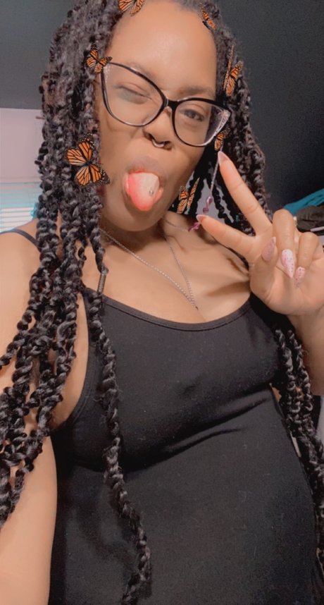 Photo nue de fuite OnlyFans de Aira Lyn