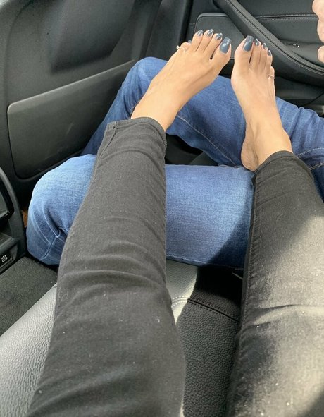 Photo nue de fuite OnlyFans de Pujaprettyfeet