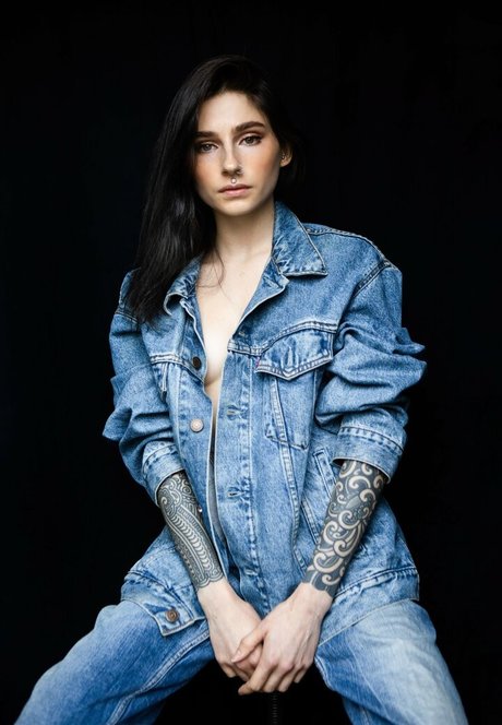 Photo nue de fuite OnlyFans de Noemie Doragon