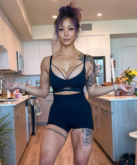 Photo nue de fuite OnlyFans de Cynthia Leu