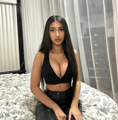 Photo nue de fuite OnlyFans de Kareena Bachra