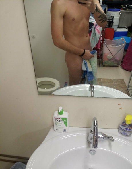 Photo nue de fuite OnlyFans de Hothunter