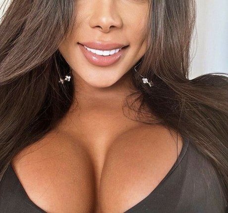 Photo nue de fuite OnlyFans de Aghata Ambrozio