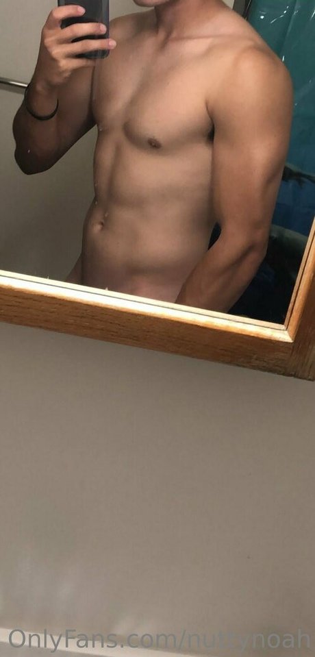 Photo nue de fuite OnlyFans de Nuttynoah
