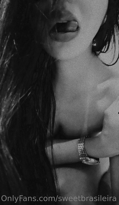 Photo nue de fuite OnlyFans de Sweetbrasileira