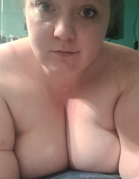 Photo nue de fuite OnlyFans de Ssbbwdaisyfree