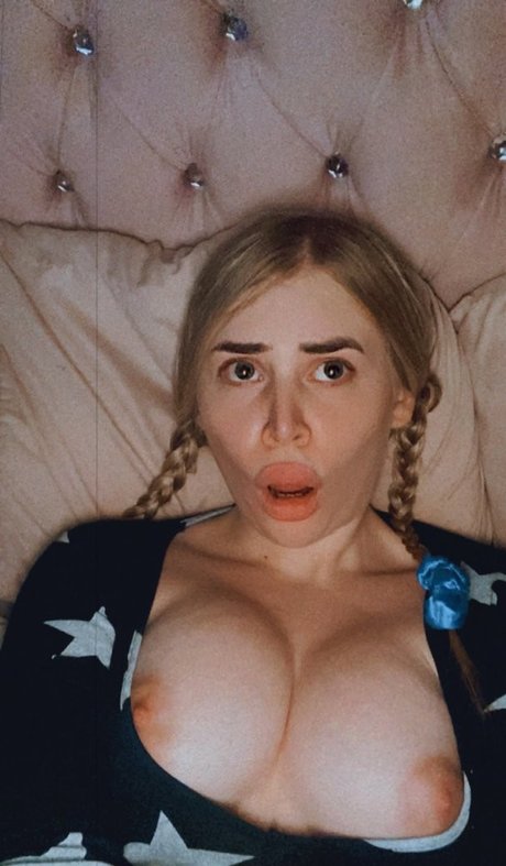 Photo nue de fuite OnlyFans de Latinmoniquexx