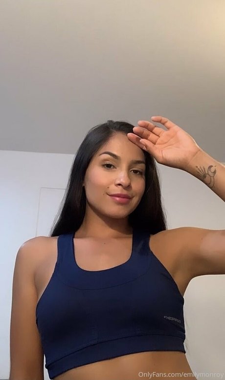 Photo nue de fuite OnlyFans de Emilymoonroe