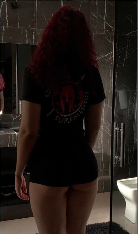 Photo nue de fuite OnlyFans de Samara Costa