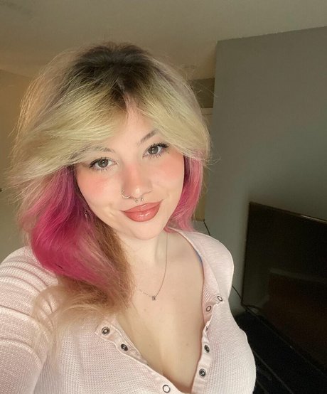 Photo nue de fuite OnlyFans de Kendi Ken Asmr