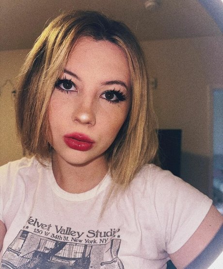 Photo nue de fuite OnlyFans de Kendi Ken Asmr