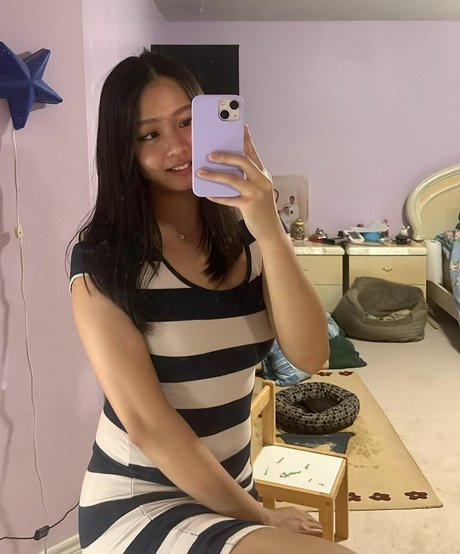 Photo nue de fuite OnlyFans de Queenbaddii