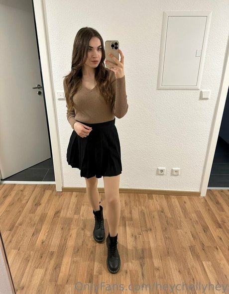 Photo nue de fuite OnlyFans de Heychellyhey