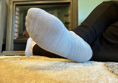 Photo nue de fuite OnlyFans de Fingerstoessolesfree