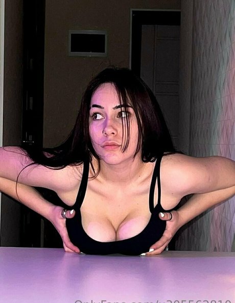 Photo nue de fuite OnlyFans de Babyuntouchable
