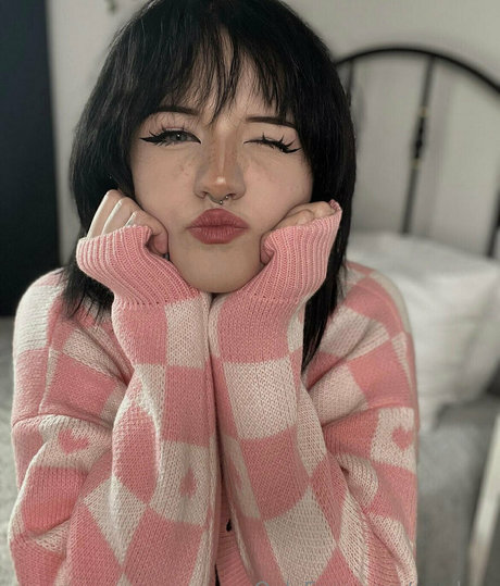 Photo nue de fuite OnlyFans de Wuvkyu