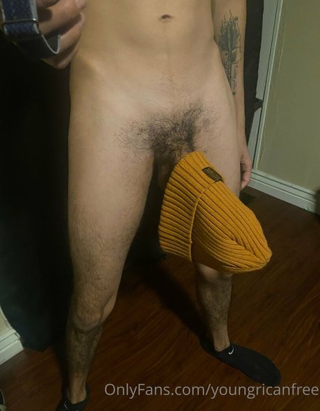Photo nue de fuite OnlyFans de Youngricanfree