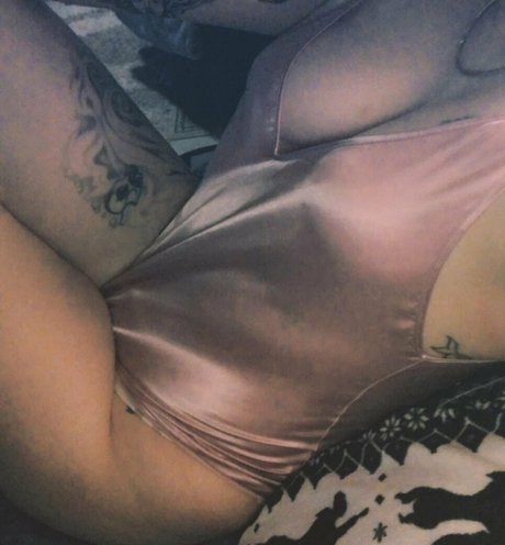 Photo nue de fuite OnlyFans de Babybewitched