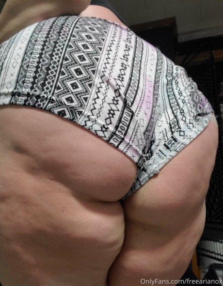 Photo nue de fuite OnlyFans de Freearianox