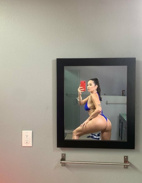 Photo nue de fuite OnlyFans de Karleegrey