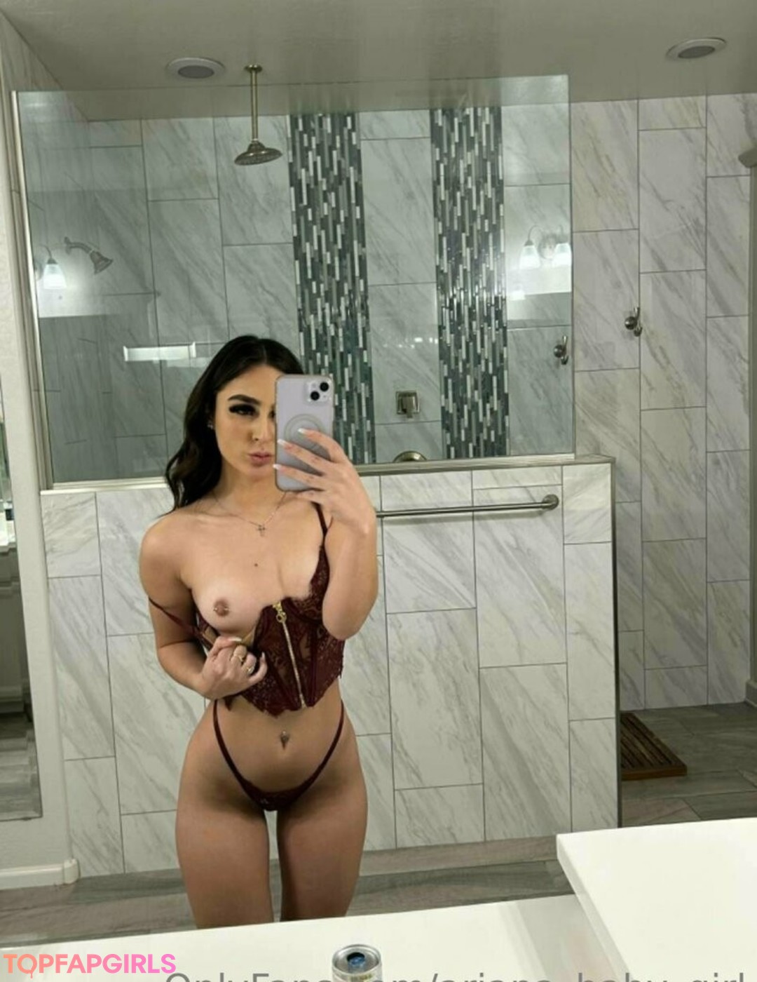 Photo nue de fuite OnlyFans de Arianababygirl #40 Photo nue de fuite OnlyFans de Arianababygirl #40