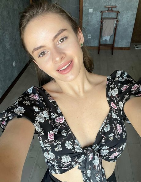 Photo nue de fuite OnlyFans de Rinaboom