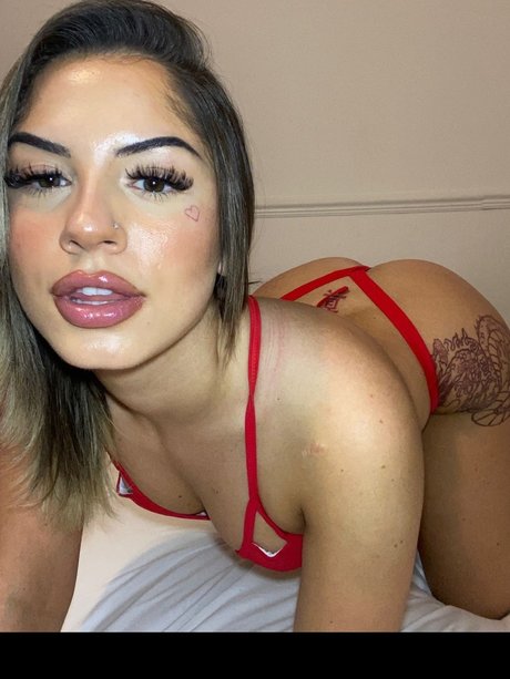 Photo nue de fuite OnlyFans de Notonlymiki