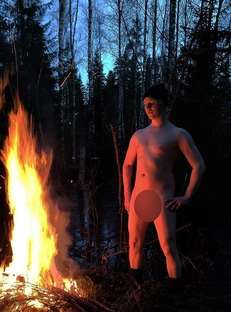 Photo nue de fuite OnlyFans de North Adventurer
