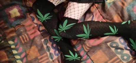 Photo nue de fuite OnlyFans de Stoner Girl