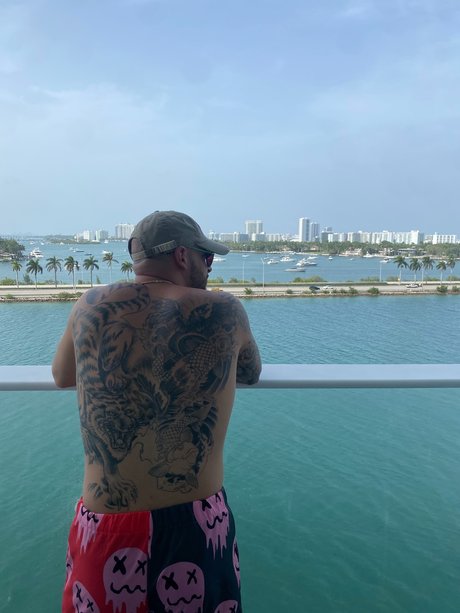Photo nue de fuite OnlyFans de Alexander