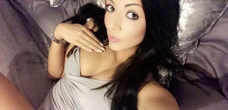 Photo nue de fuite OnlyFans de Alluring Alysha