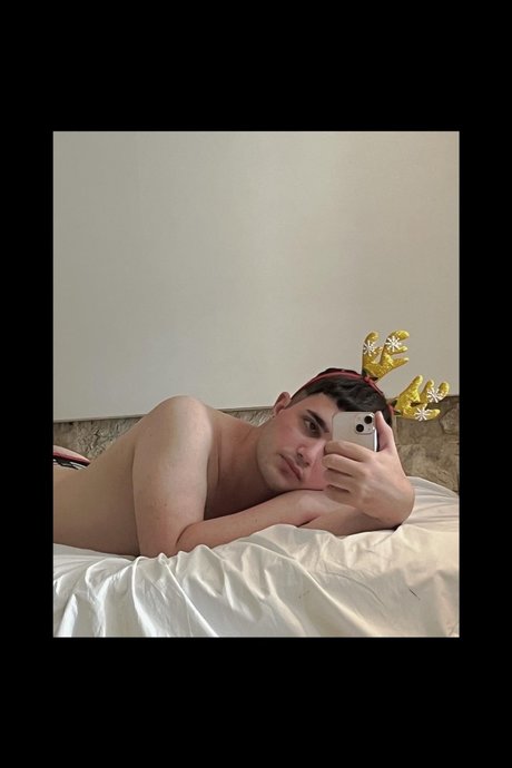 Photo nue de fuite OnlyFans de Alessandro