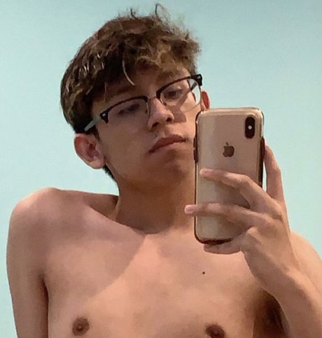 Photo nue de fuite OnlyFans de Dio