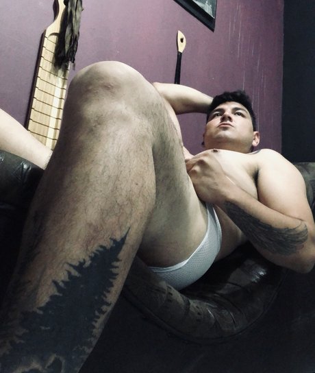 Photo nue de fuite OnlyFans de Andres Aveldao