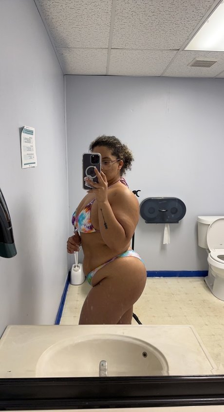 Photo nue de fuite OnlyFans de Alexandria