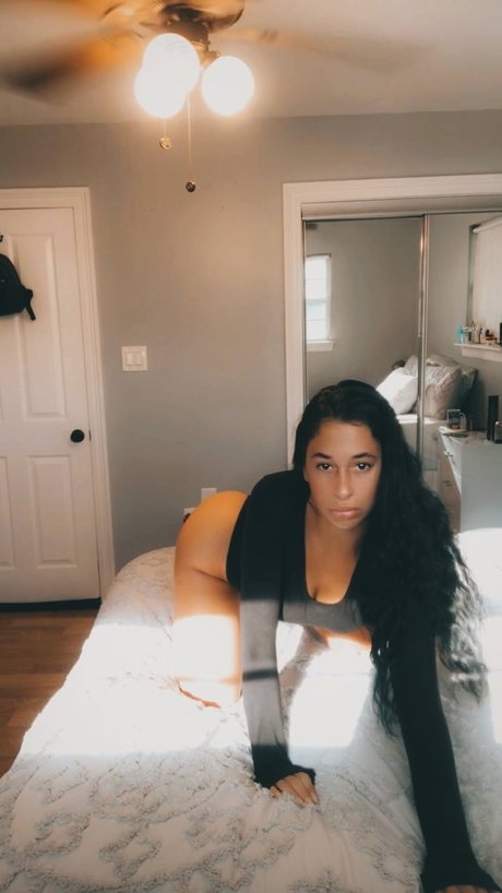 Photo nue de fuite OnlyFans de Okkelsy