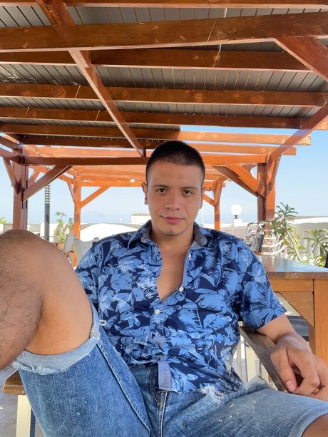 Photo nue de fuite OnlyFans de Call Me Papi