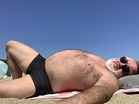 Photo nue de fuite OnlyFans de Silver Bear