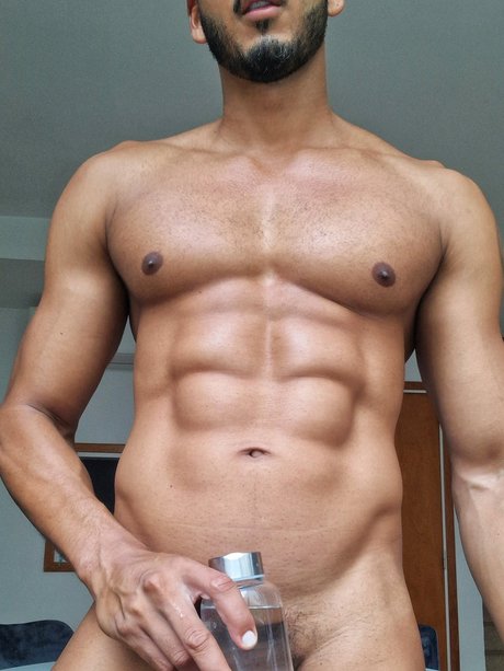 Photo nue de fuite OnlyFans de Tony