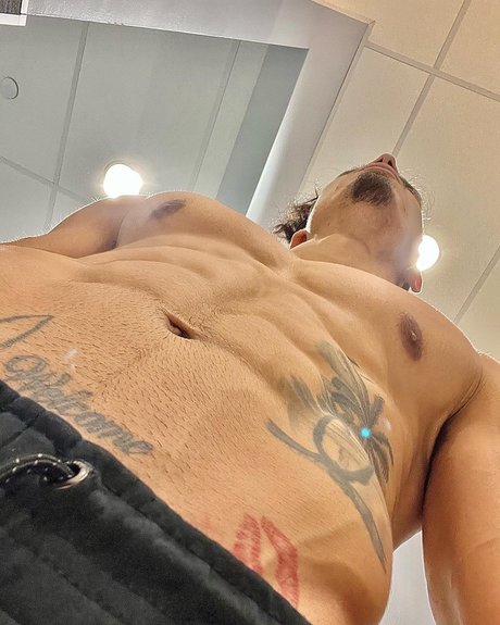 Photo nue de fuite OnlyFans de Omar Morales